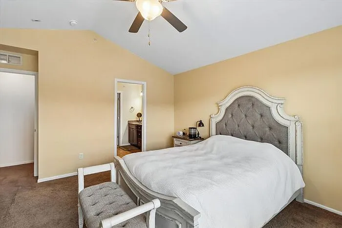 463 Cambria Dr — Photo 12
