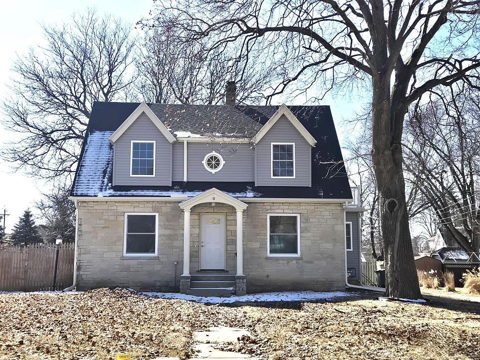 1st image of 252 East Washington STREET