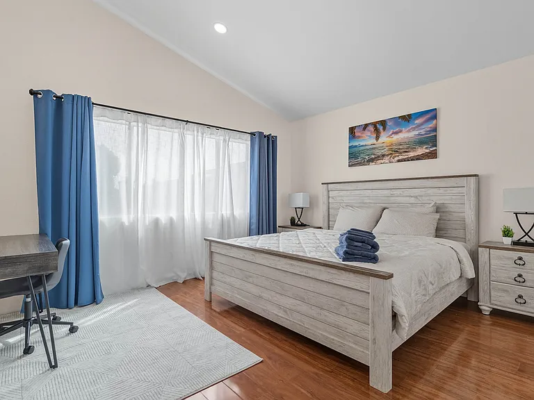 2555 Winston Ct — Photo 8