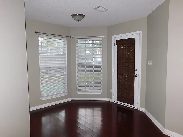 3498 Butler Woods Dr — Photo 23