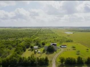 415 Holz Rd, Niederwald, TX 78640
