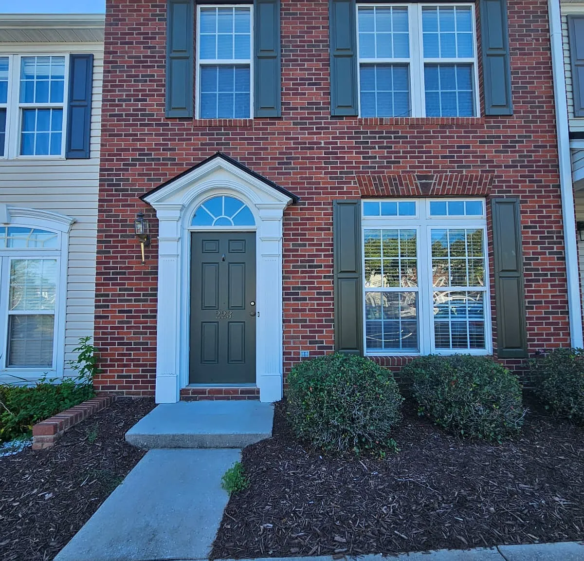223 Spring Crossing Cir - 1 — Photo 1