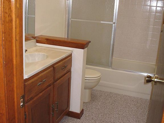 Main Hall Bath