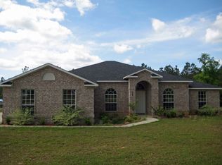 5549 Forest Hills Ln, Milton, FL 32570