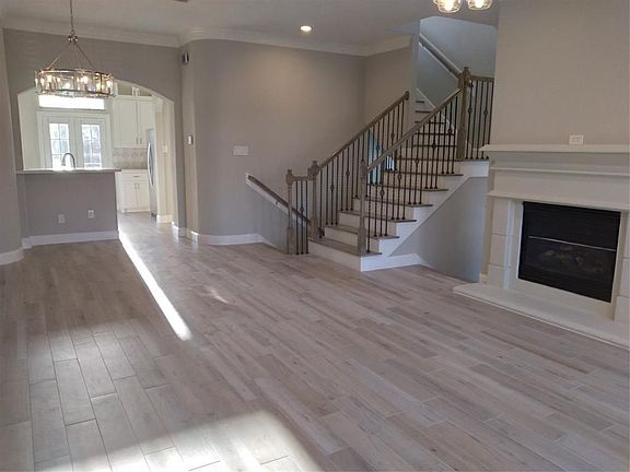 3rd image of 7801 Breman Crest Ln