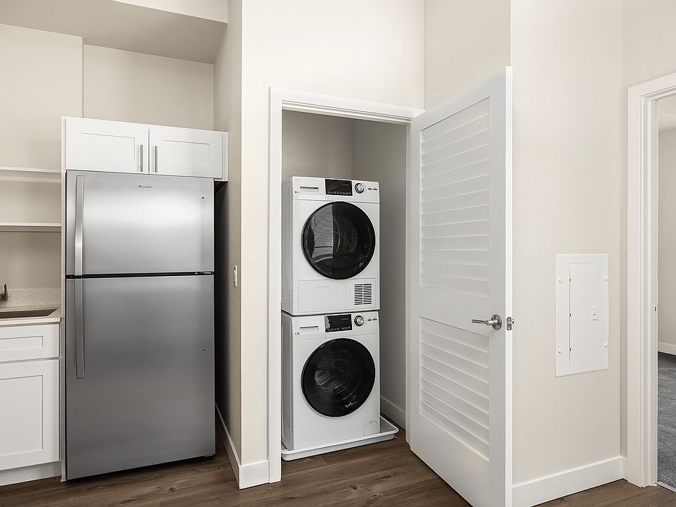 Washer dryer