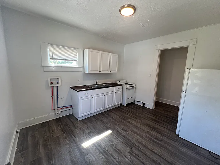 302.5 N Summit St #302.5 — Photo 6