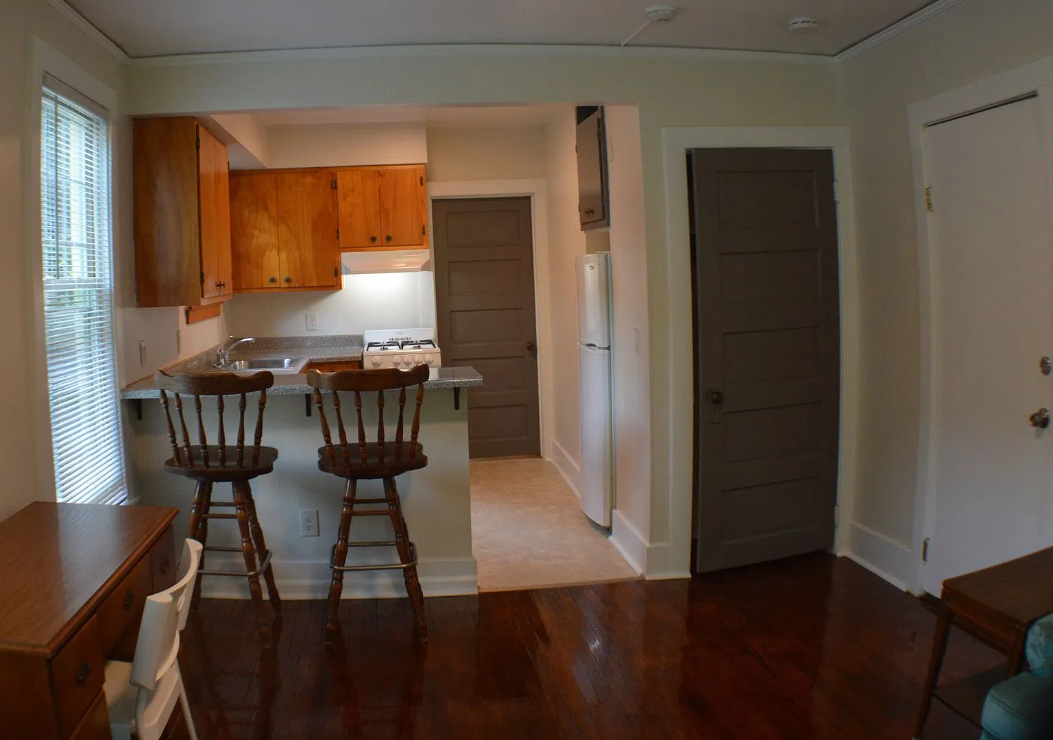 1 bed, $1,300 — Photo 1
