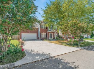 5914 Gray Gables Dr, Knoxville, TN 37931