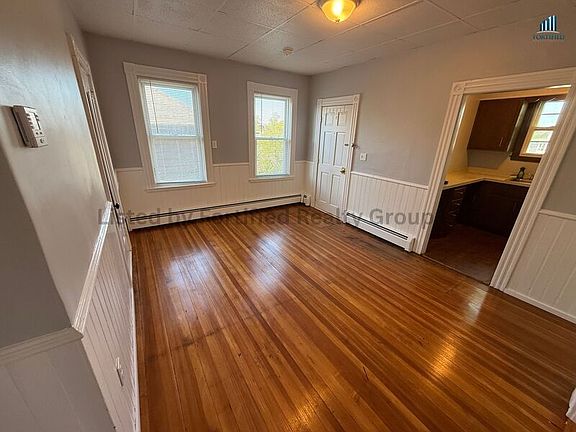 4th image of 76 Stetson St APT 3R