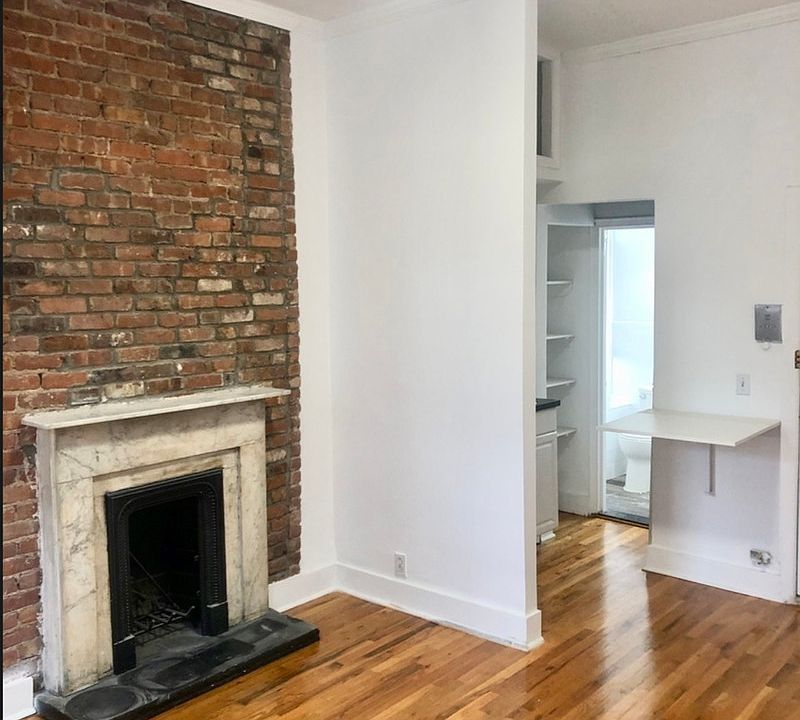 1st image of 400 W 22nd St APT 3