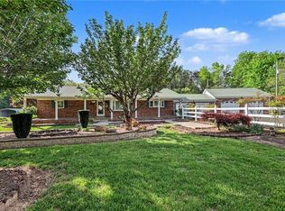 1362 Us Highway 311 N, Walnut Cove, NC 27052