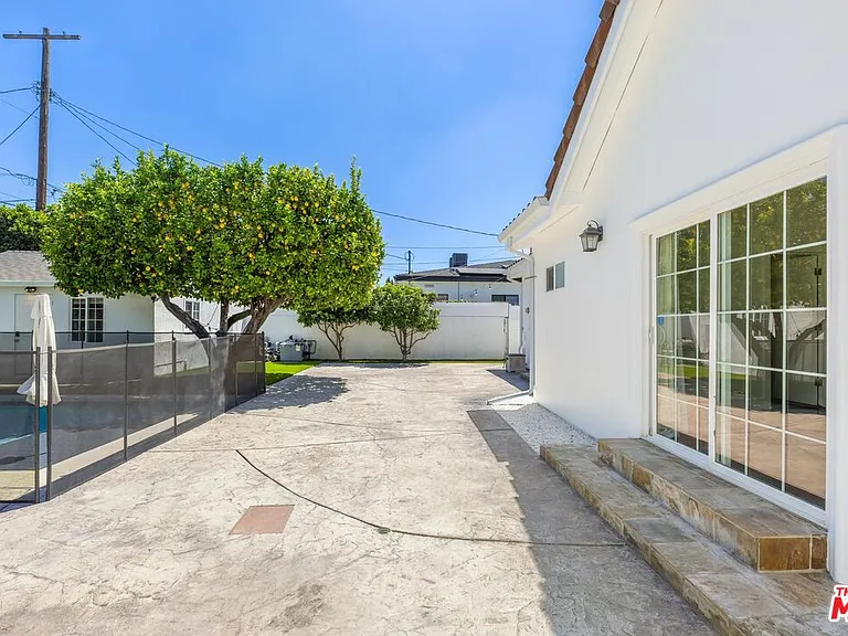 12719 Tiara St — Photo 33