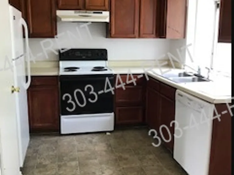 20743 E 43rd Ave — Photo 3