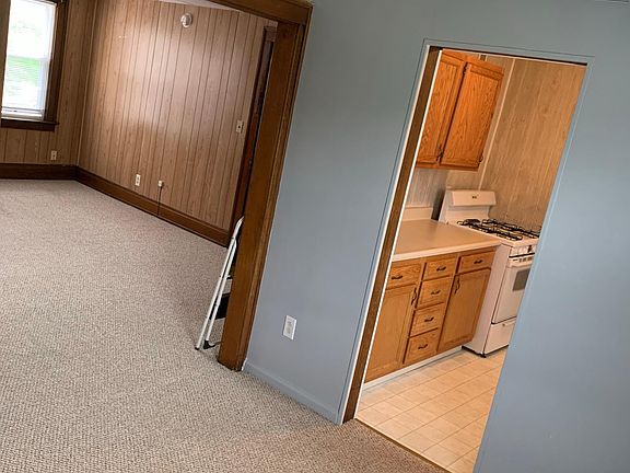 2nd image of 1501 Morgantown Ave APT 16