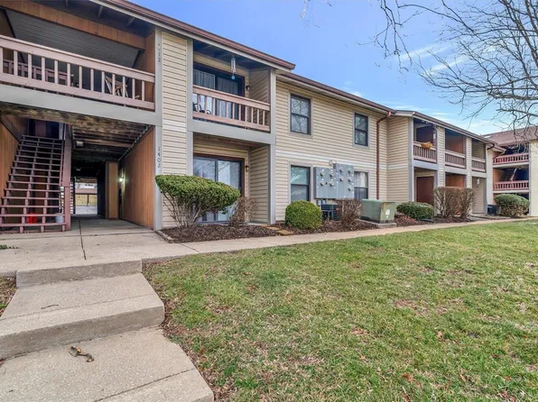 1402 Summergate Pkwy #C, Saint Charles, MO 63303