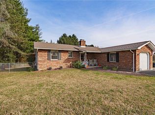 3388 Kreidersville Rd, Northampton, PA 18067