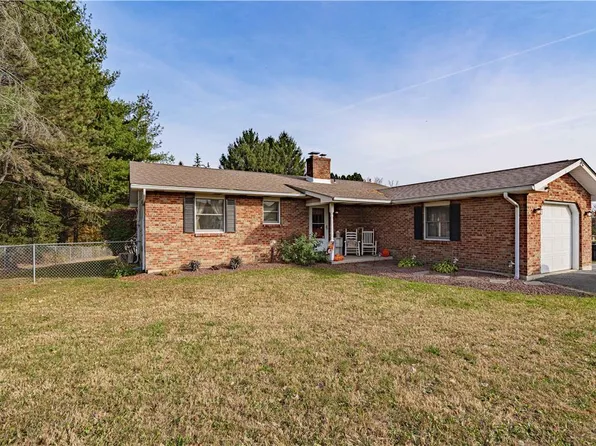 3388 Kreidersville Rd, Northampton, PA 18067