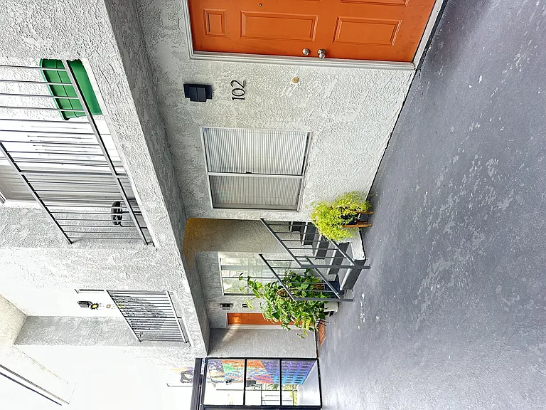 The Marq Apartments — Photo 16