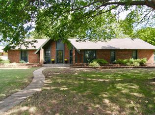 1285 Forest Ln, Catoosa, OK 74015