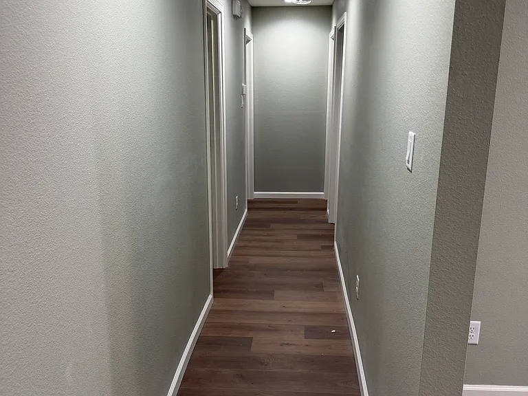 1605 Marguerite Ln — Photo 7