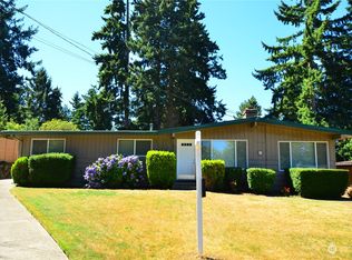 15707 83rd Ave NE, Kenmore, WA 98028