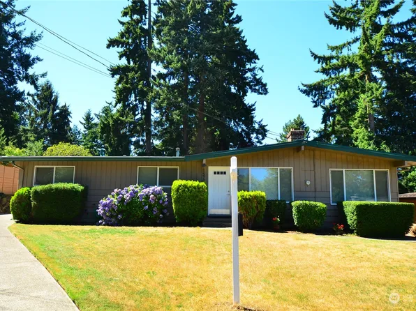 15707 83rd Avenue NE, Kenmore, WA 98028