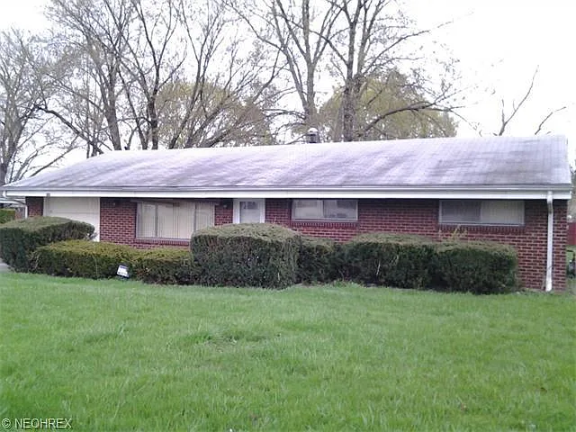 930 5th St photo 1