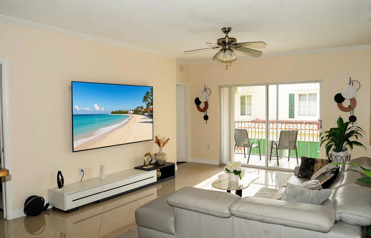 3 bed, 2.0 bath, 1255 sqft, $2,595 — Photo 4