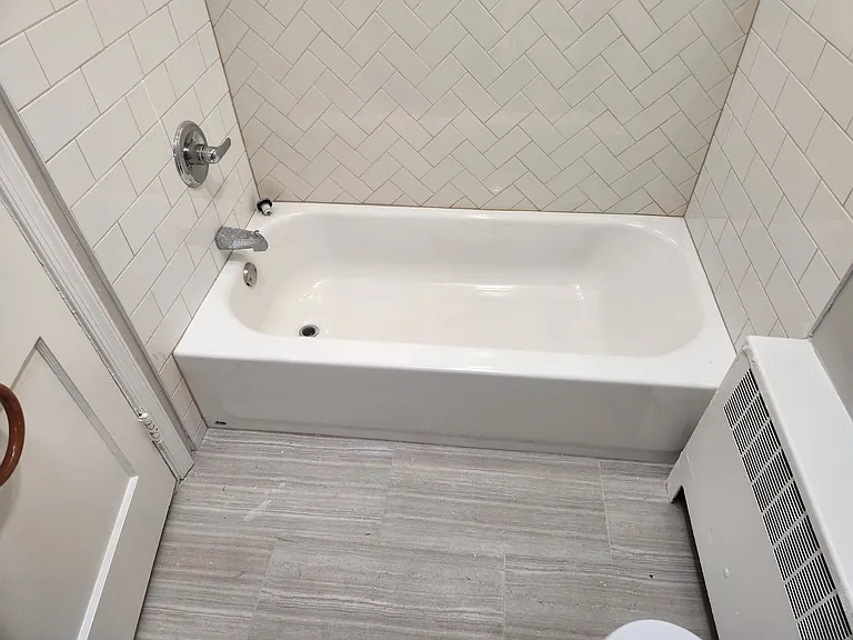 611 Glenview St #2 — Photo 10