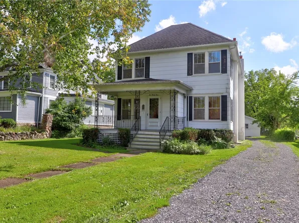 233 Fall St, Seneca Falls, NY 13148