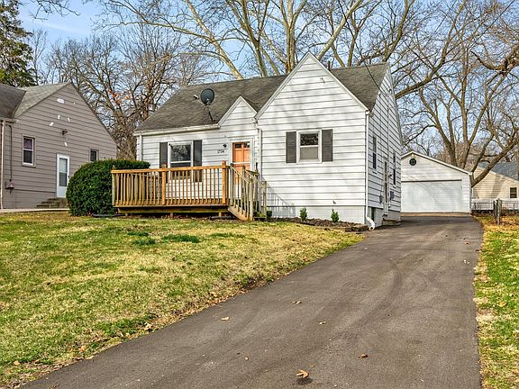 2nd image of 1734 45th St
