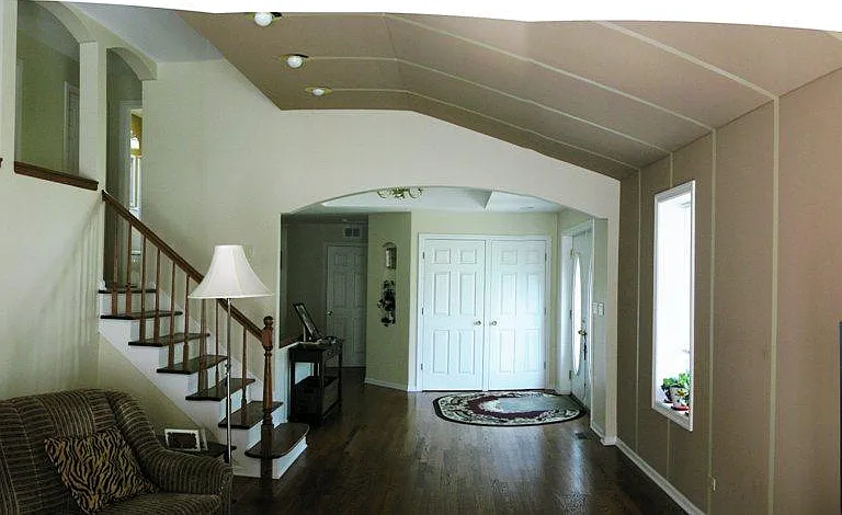 1644 Midland Ave — Photo 1