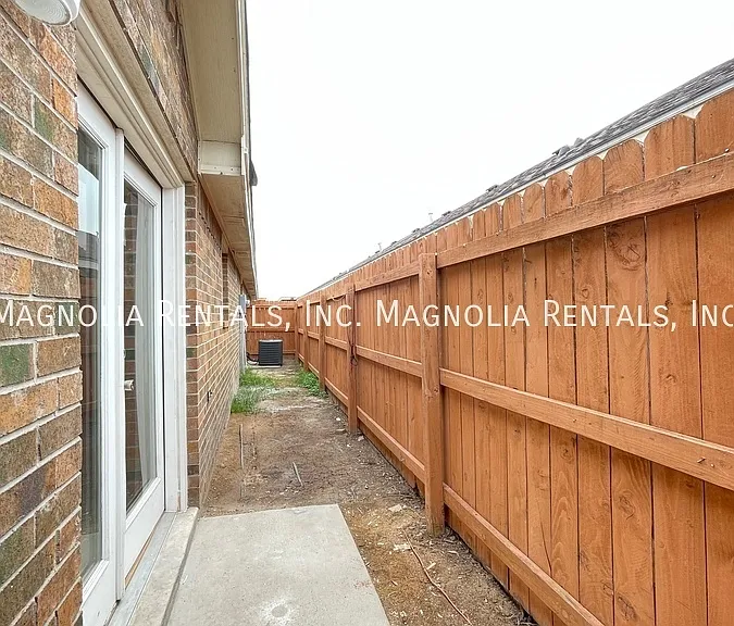 3705 S Fairmont Ave #A — Photo 34