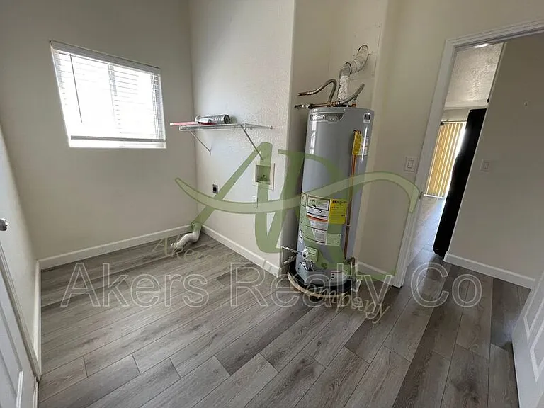 951 S Harmony Ln — Photo 14