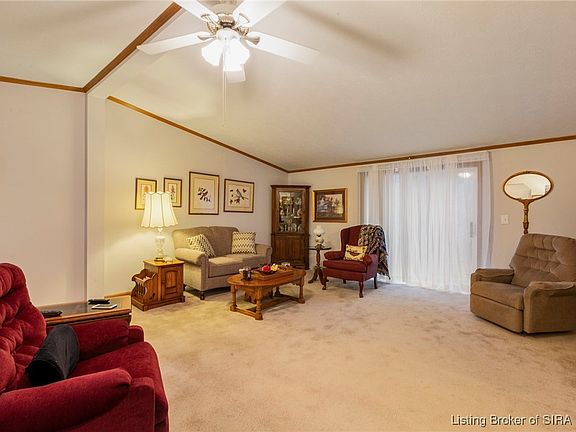 4th image of 7383 Mockingbird Court NE