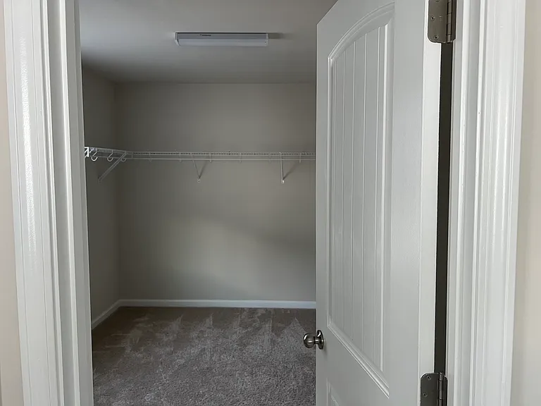 184 Karlov Rd — Photo 24