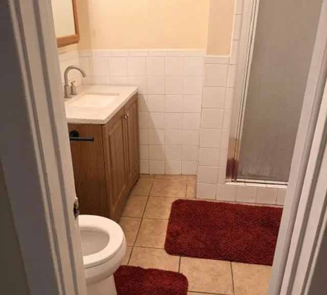 HALLWAY BATHROOM