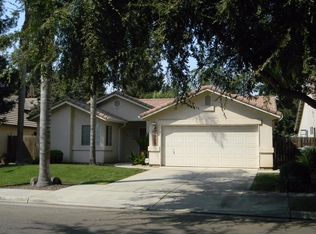 3938 E Elowin Ave, Visalia, CA 93292