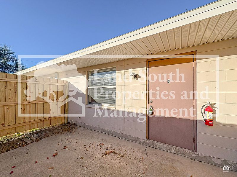1st image of 817 W Carole St APT 9