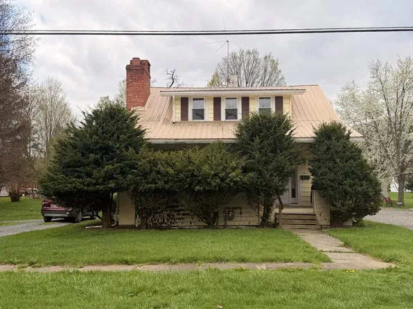126 Race St, Westfield, PA 16950