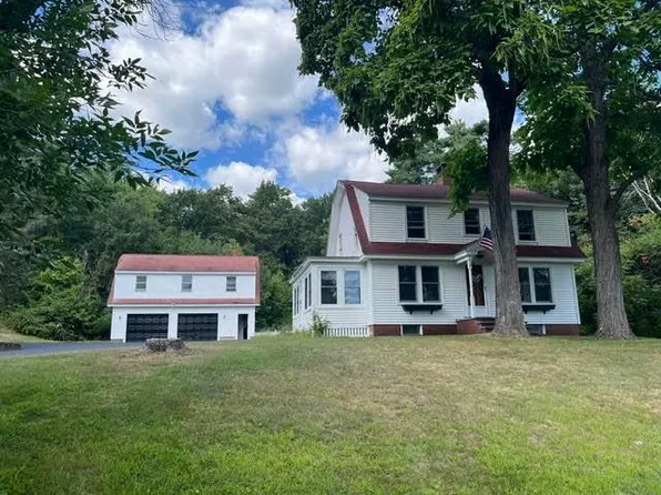 37 High Street, Hollis, ME 04042