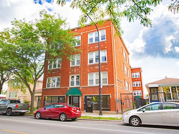 2nd image of 2551 N Laramie Ave APT 1N
