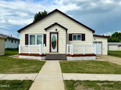 504 Iowa Ave, Mott, ND, 58646