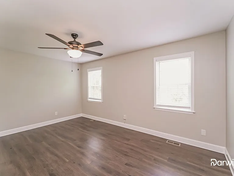12318 Sherman Dr — Photo 12