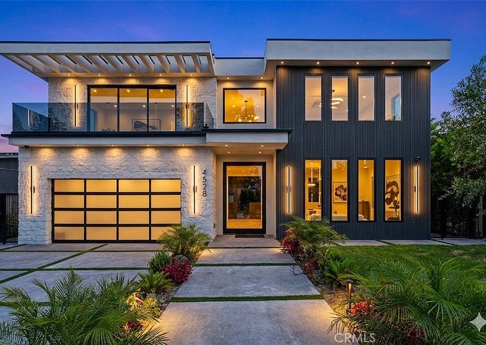 1st image of 4528 Matilija Ave