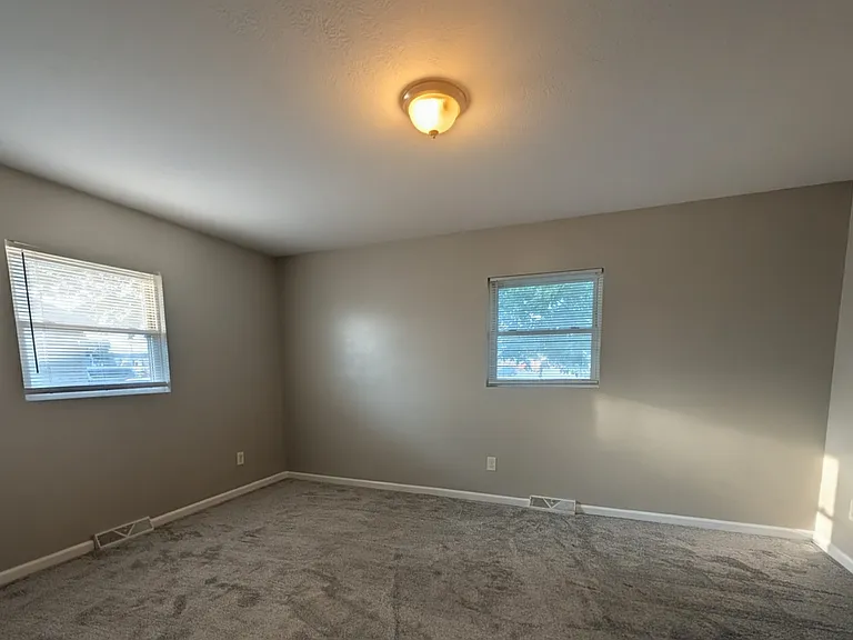 1198 Harmon Ave — Photo 9