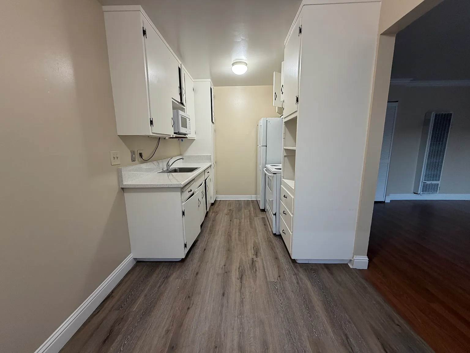 2 bed, $2,995 — Photo 2