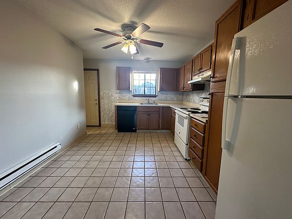 2nd image of 5 Dunbar St #4A