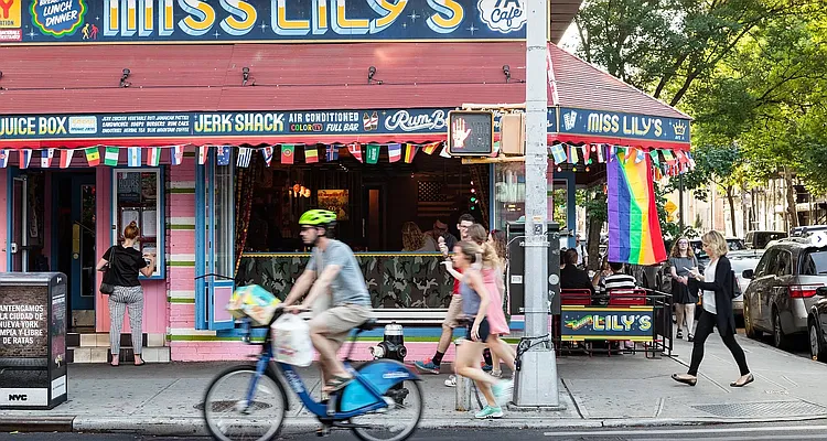 Rented by REAL New York | media 16